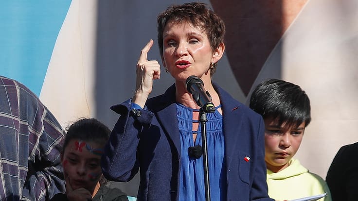 “Los más fáciles de pillar”: Tohá pide regularizar a inmigrantes empadronados, ante posibilidad de que sean expulsados por Kast