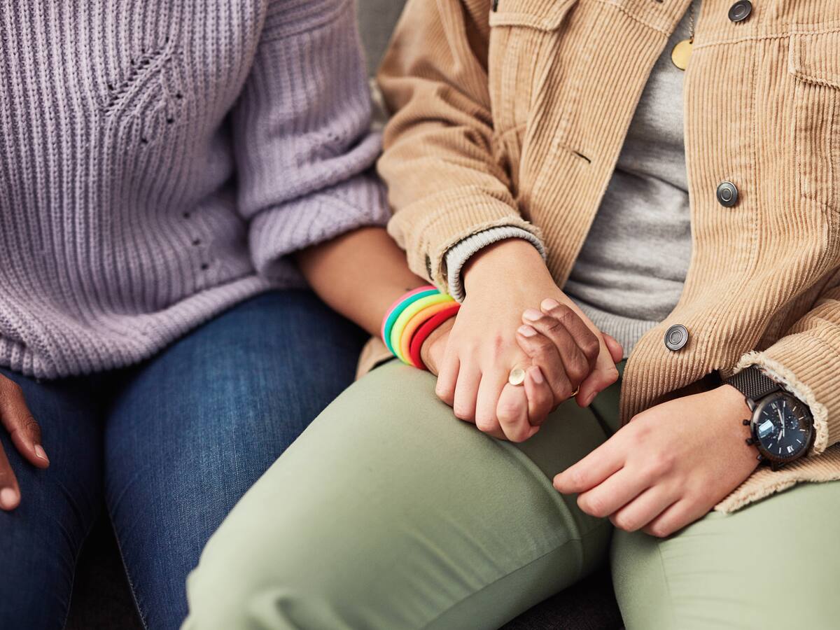 Estudio alerta crisis de salud mental en jóvenes LGBT+ en Chile: cuatro de cada diez han tenido ideas suicidas