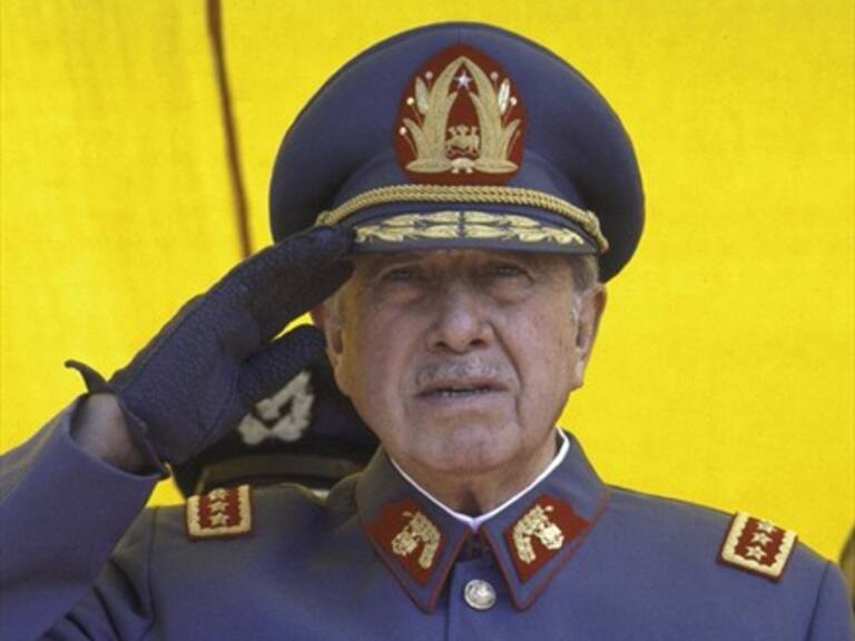 Incendio consumió casa de descanso de la hija de Augusto Pinochet en Los Boldos
