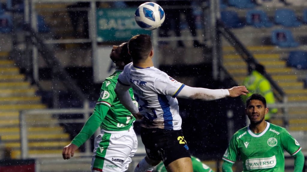 Audax Italiano y Huachipato igualan en un intenso duelo en Rancagua