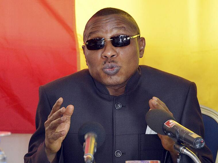 El exdictador de Guinea, el militar Moussa Dadis Camara, ante la prensa en 2015.