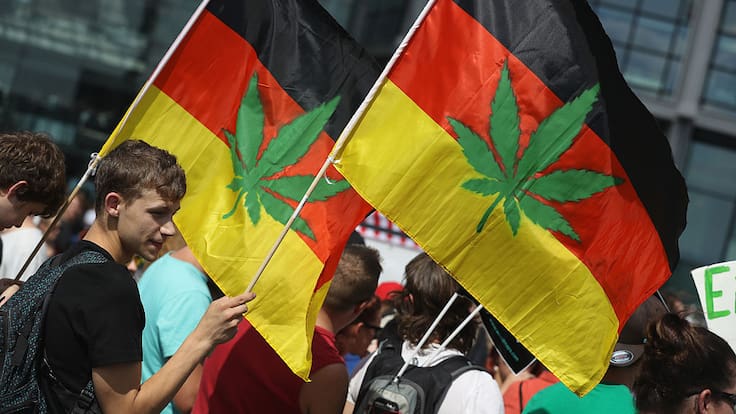 Pese a críticas: Consejo Federal de Alemania aprueba ley que despenaliza el consumo y cultivo de cannabis