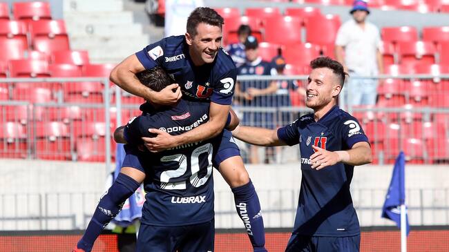 04 de Agosto de 2020/SANTIAGOJoaquín Larrivey celebra su segundo gol con Walter Montillo durante el partido valido por la segunda fecha del Campeonato Nacional AFP PlanVital, entre Universidad de Chile vs Curico Unido jugado en el Estadio Naciona
FOTO: MARCO MUGA/AGENCIAUNO