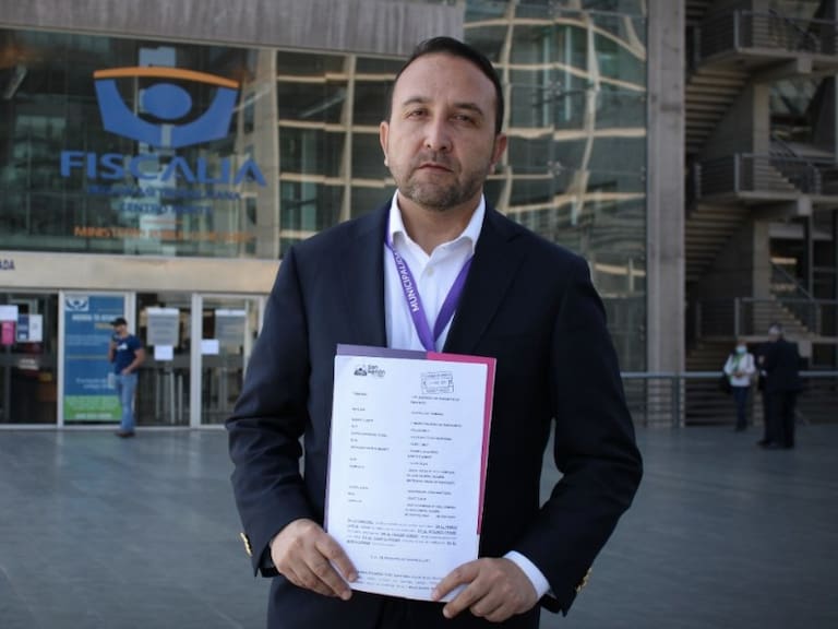 Alcalde de San Ramón presenta querella por femicidio: Cuerpo de la víctima fue trasladado en un tambor