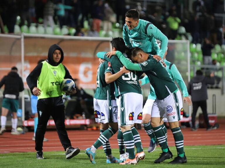 Santiago Wanderers sigue con su tremenda alza y ahora goleó a Deportes Temuco en Valparaíso