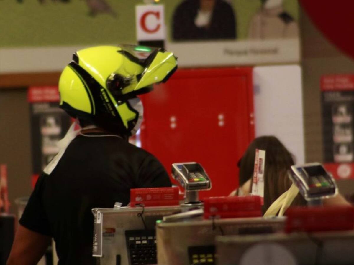 FinteChile presentó denuncia ante la FNE contra cadenas de supermercados por no aceptar tarjetas de prepago