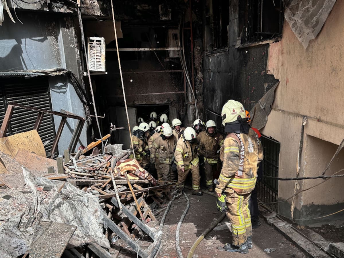Turquía: suben a 29 las personas fallecidas en el incendio de un club nocturno