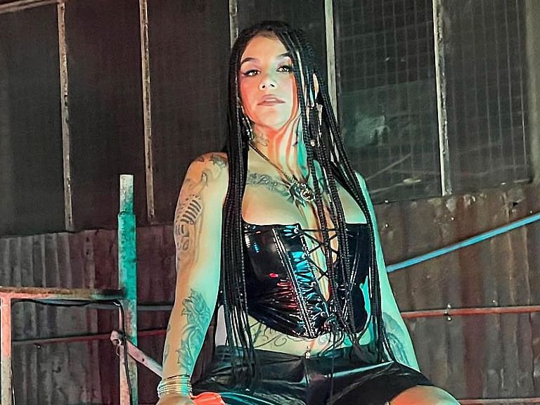 Flor de rap confirma quiebre con su esposo tras video que muestra infidelidad: “Se viene lo mejor de mí”