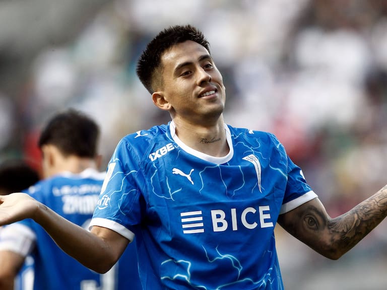 El golazo “de baby fútbol” de Matías Palavecino para la remontada parcial de la UC ante Audax Italiano