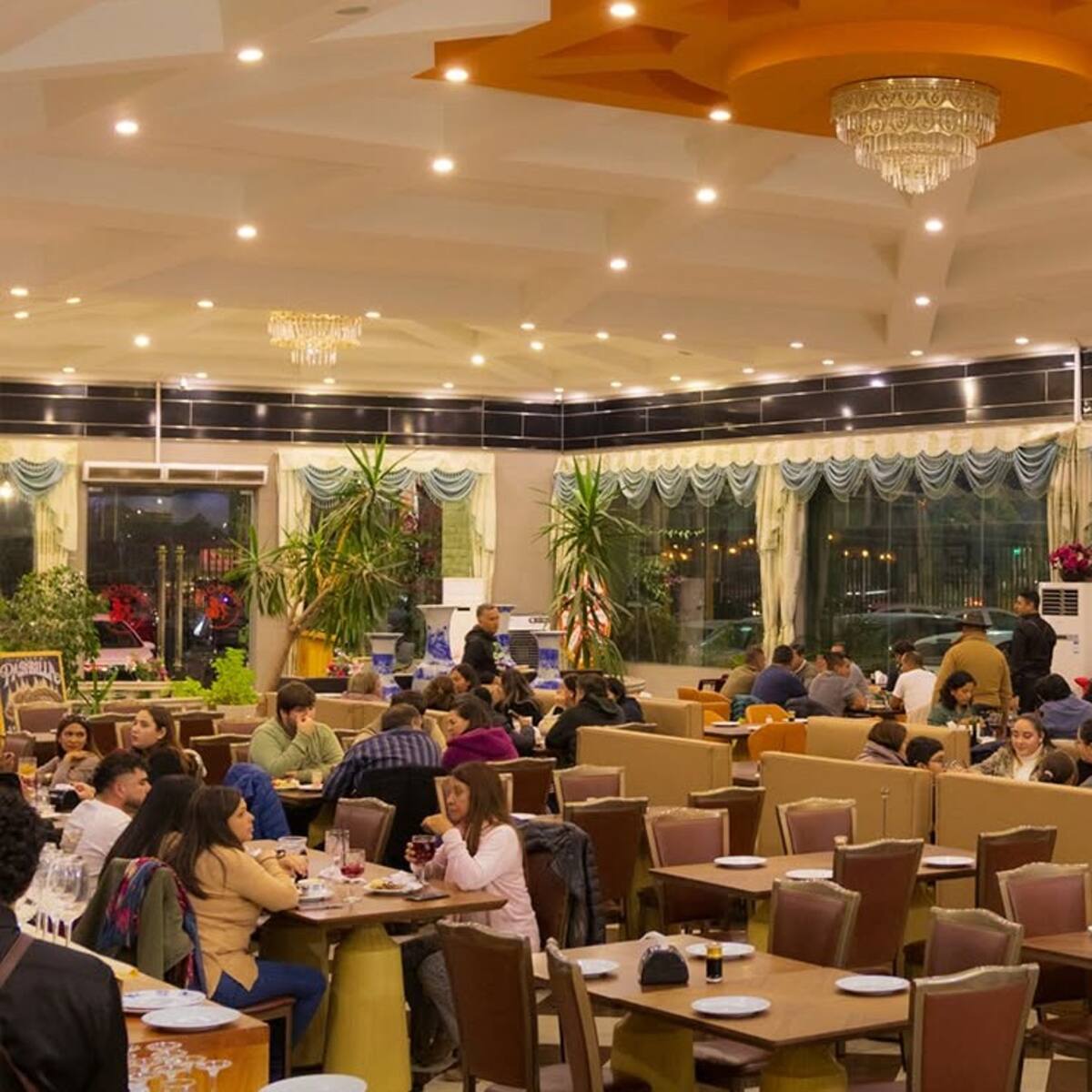 Por práctica antisindical: Justicia ordena reintegrar a trabajadores despedidos ilegalmente en restaurant de comida china en Rancagua