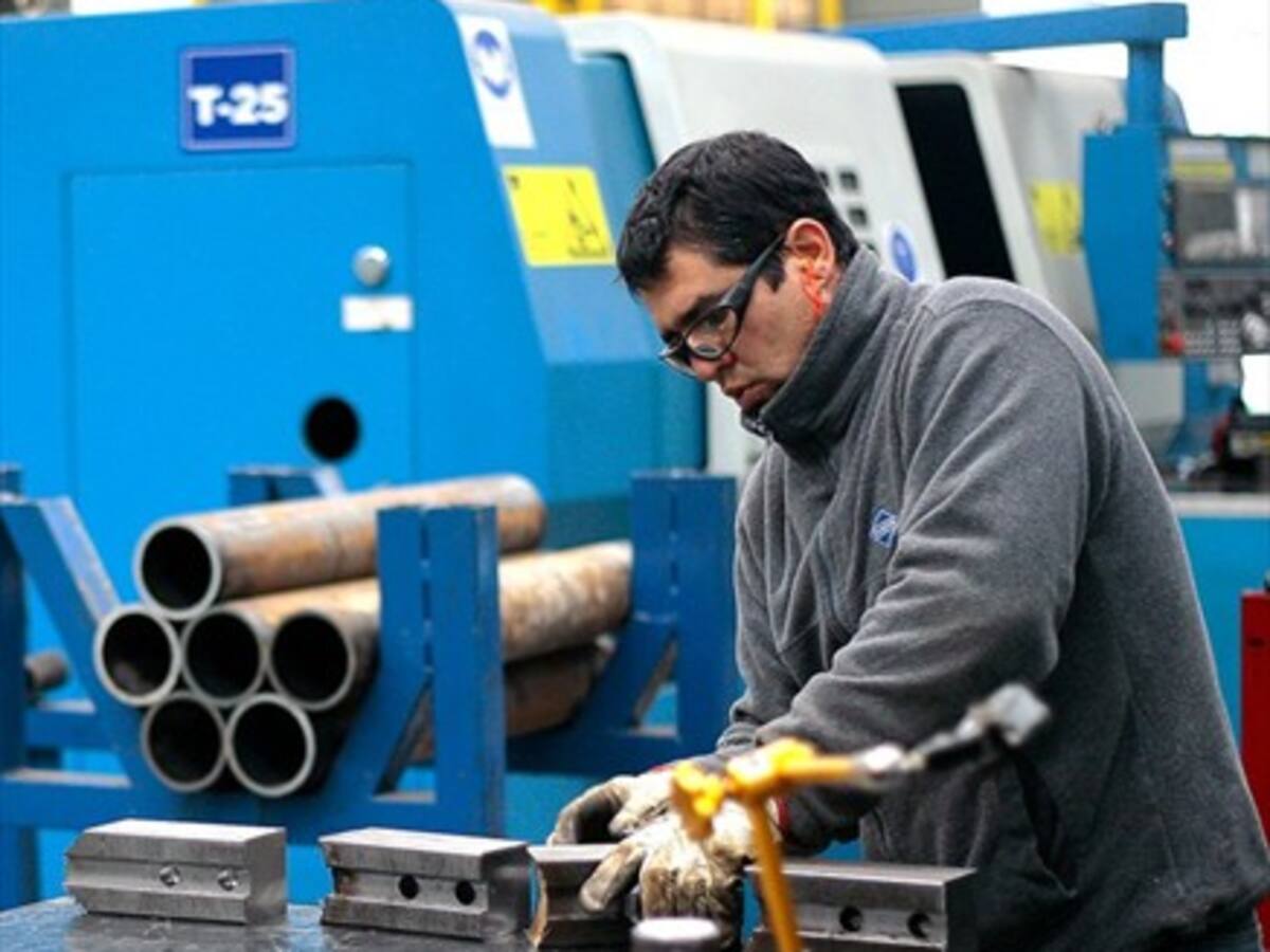 Desocupación del trimestre móvil noviembre-enero fue de 6,2%