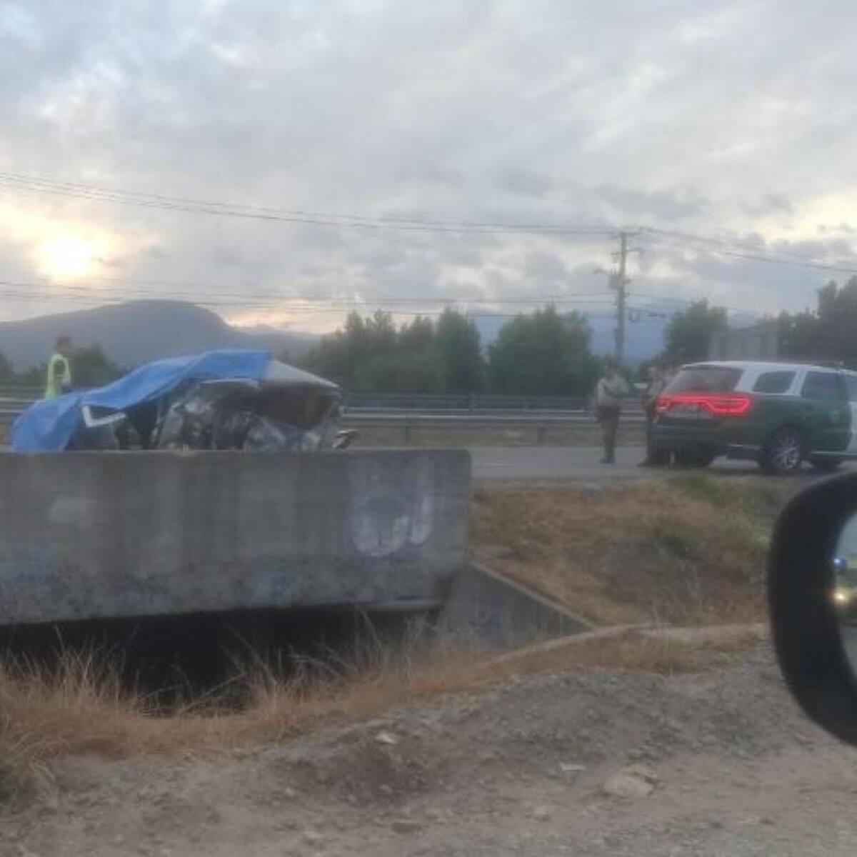 Funcionario de la FACH y su hija de 7 años mueren en choque en Ruta 5 Sur