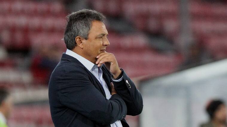 09 de Diciembre del 2016/SANTIAGOEl Director Tcnico de Universidad de Chile, Victor Hugo Castaeda durante el partido valido por la decimoquinta fecha del Campeonato Nacional Scotiabank de Apertura 2016/2017 entre Universidad de Chile vs Huachipato, jugado en el Estadio Nacional.
FOTO: PABLO VERA LISPERGUER/AGENCIAUNO