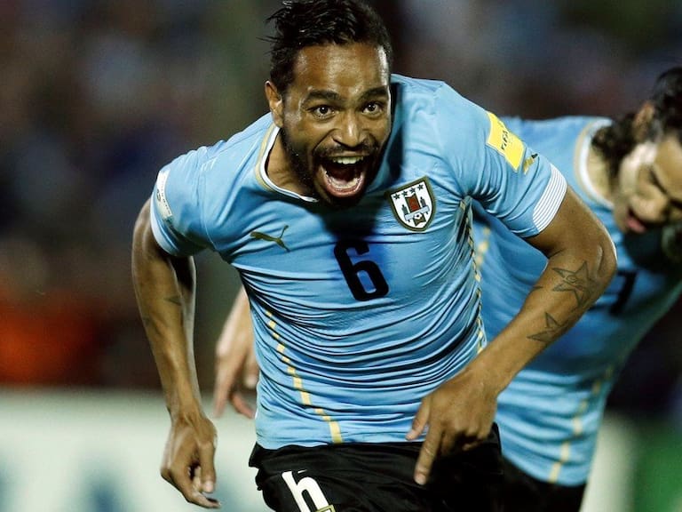 Álvaro Pereira palpita el Uruguay-Chile de este jueves: «Veo un partido muy parejo, donde las dos selecciones van a ir a buscar los tres puntos»
