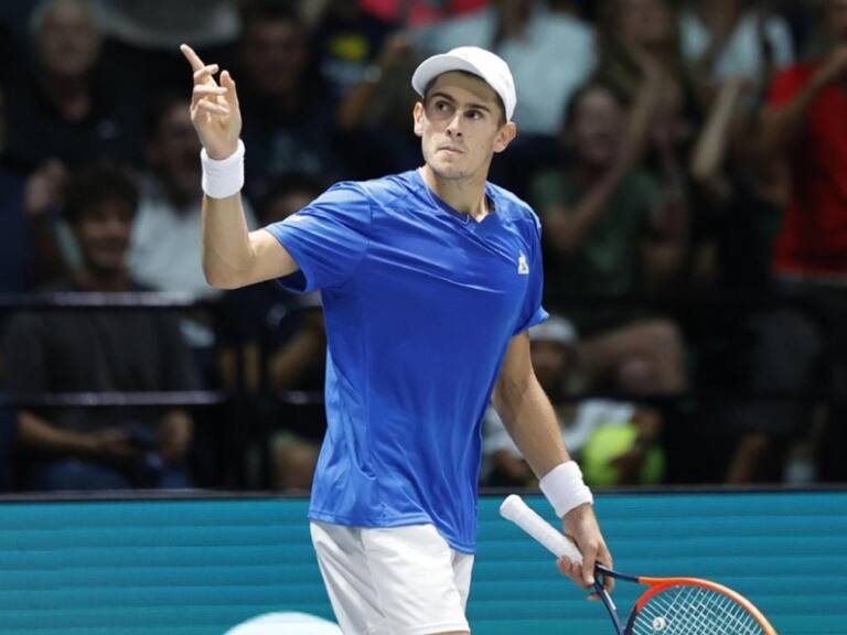 Italia se impuso sobre Brasil y España derrotó a República Checa por la primera jornada de la fase de grupos de Copa Davis