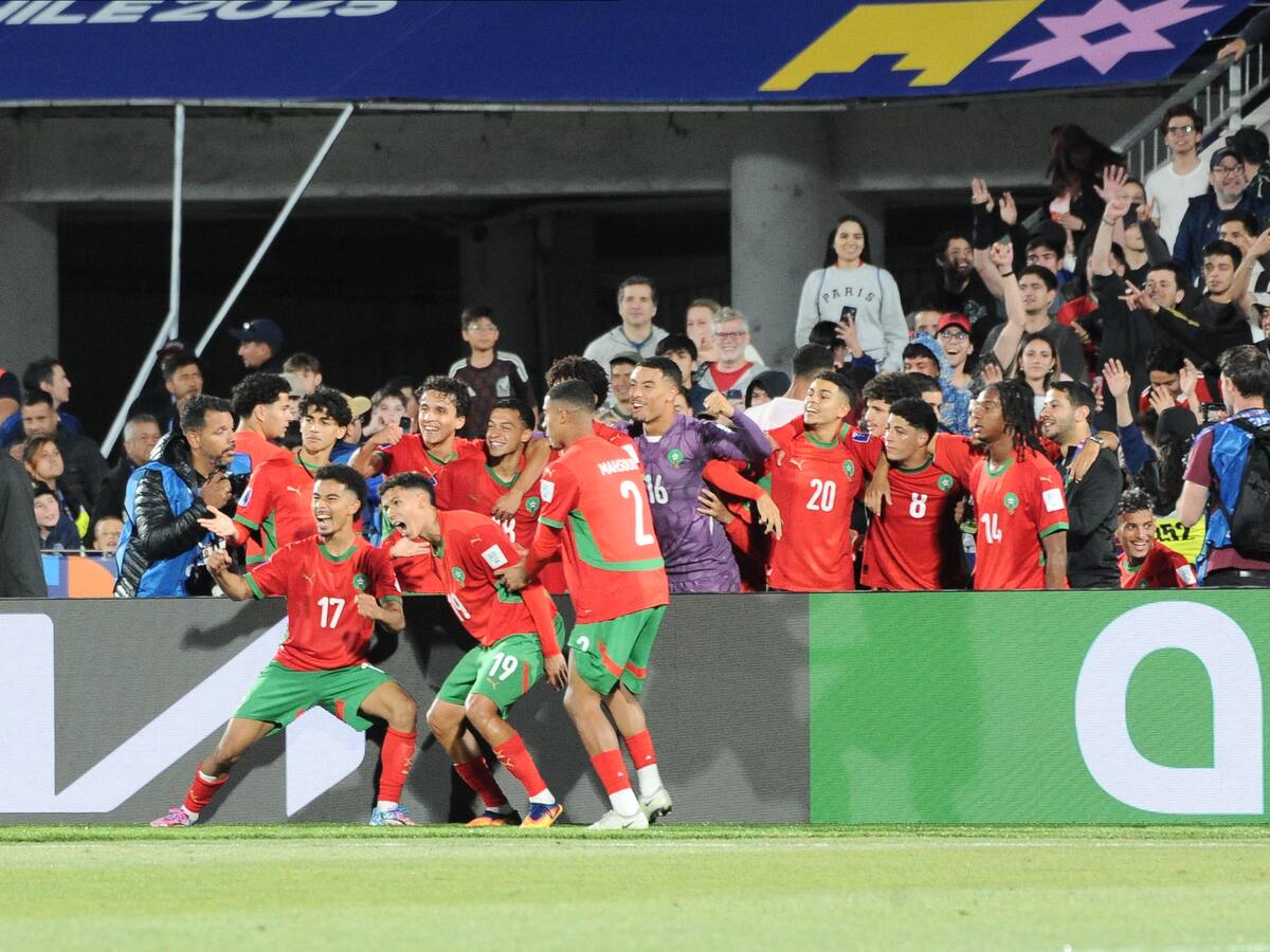 “Es un pueblo increíble”: la felicidad en Marruecos con los hinchas chilenos tras clasificar a los octavos del Mundial Sub 20