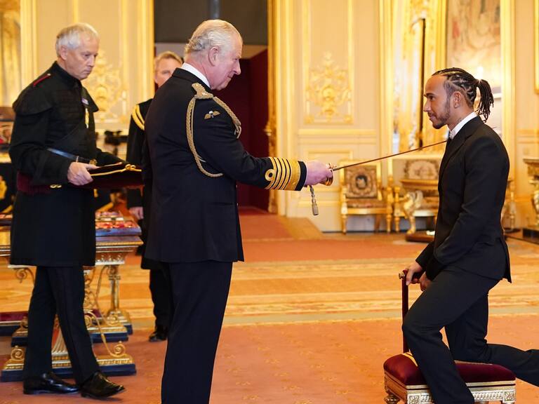 Sir Lewis: Hamilton obtuvo su título de Caballero a manos del Príncipe de Gales