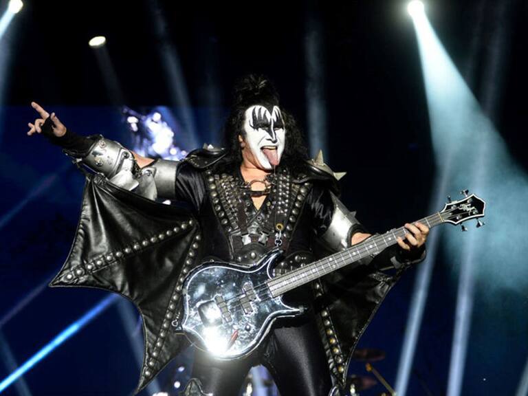 Kiss