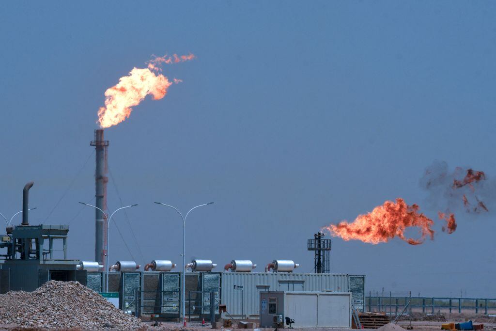 Imagen de una planta de extracción del crudo Al-Gharraf en Irak