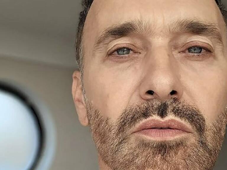 «Mi vecina Esther»: Jordi Castell se gana épico troleo por compartir historia con foto de Jane Goodall