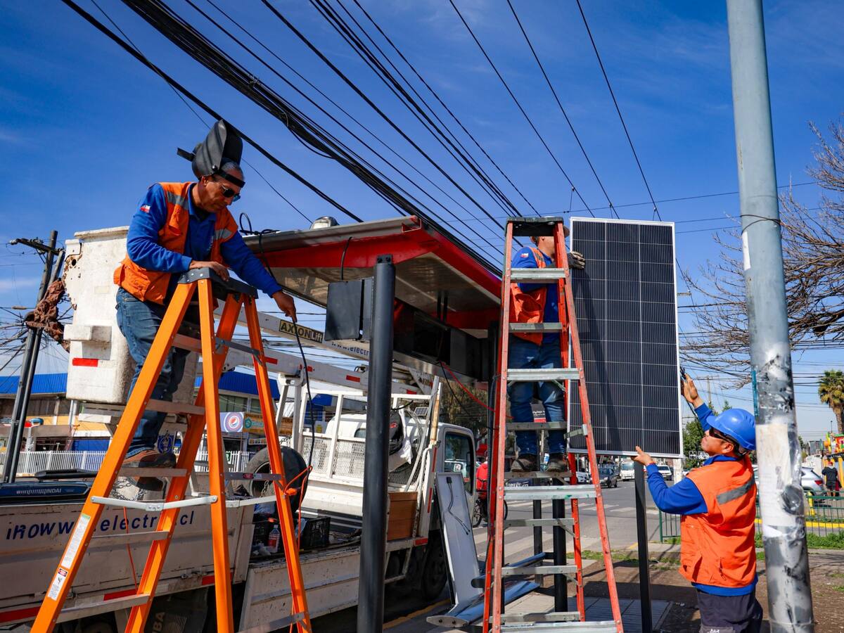 Llegan los paraderos inteligentes a Maipú: ¿En qué consisten y dónde serán instalados?