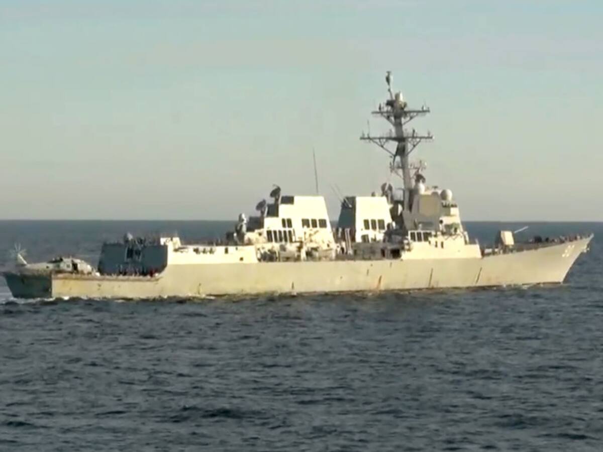 Rusia acusa que Estados Unidos intentó violar su zona marítima