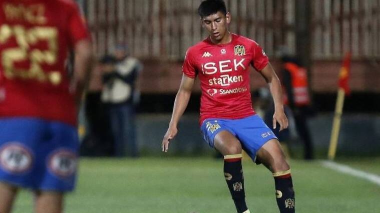 Valentín Vidal y sus metas en Unión Española: "Quiero jugar cinco partidos buenos y después consolidarme en mi puesto"