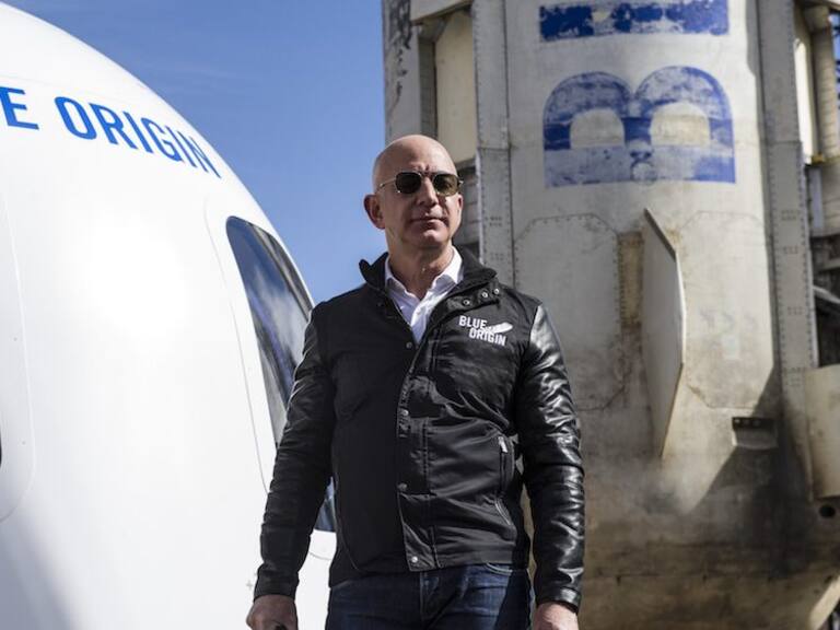 Jeff Bezos viajará al espacio en el primer vuelo de New Shepard, el cohete fabricado por su compañía Blue Origin