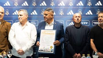 Ahí será la final de la Copa América: Miami entregó llaves de la ciudad al presidente del fútbol argentino
