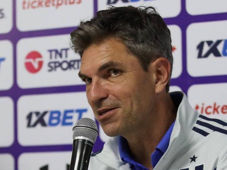 Mauricio Pellegrino y el mercado de pases de la U: «Teníamos urgencias, las que atacamos primero»