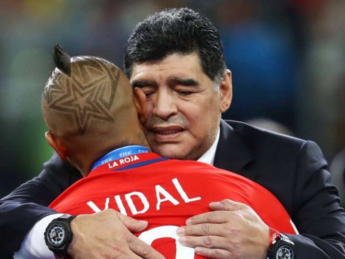 «Descansa en paz Diego»: El emotivo mensaje con el que Arturo Vidal despidió a Maradona