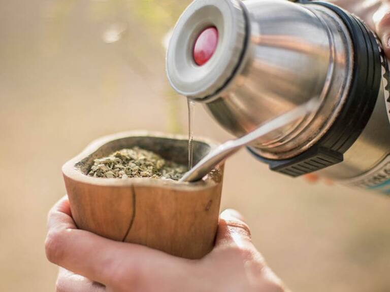 Tomar mate triplica el riesgo de cáncer según estudio