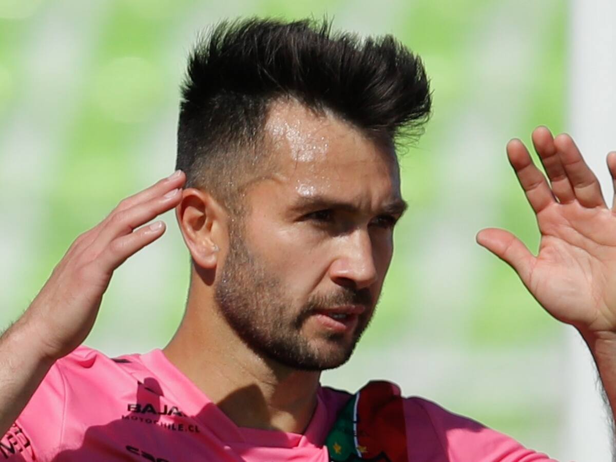 Carlos Villanueva: «El último tiempo estaba llegando triste a casa, quiero terminar mi carrera contento»
