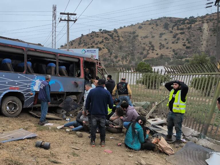 Volcamiento de bus en La Calera deja nueve personas lesionadas durante esta mañana