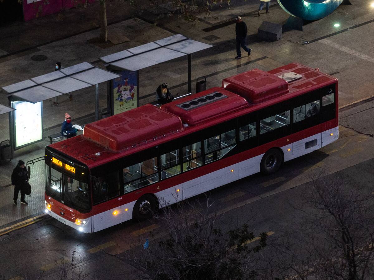 Paradas flexibles en el transporte público de Santiago: así funcionará la nueva medida y desde esta fecha se aplicará en la capital
