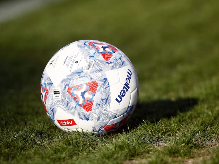 “Tenemos jugadores hace un par de años y no sé si van a dar más... Muchos se van a préstamo y han desaparecido”