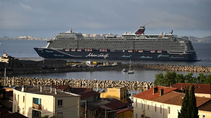 OMS confirma cinco casos de hantavirus en crucero rumbo a España y crece alerta internacional