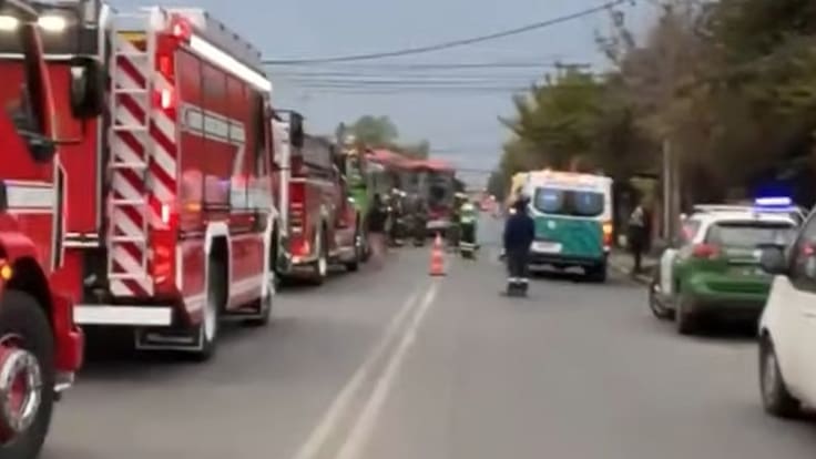 Choque entre buses RED deja al menos 10 heridos y genera suspensión de tránsito en La Florida
