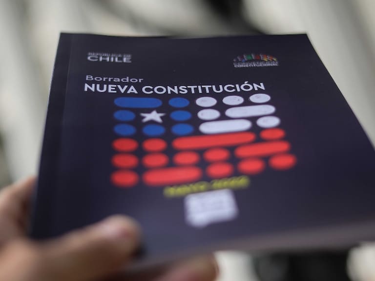 Comisión de Armonización reduce a 372 los artículos de la nueva Constitución