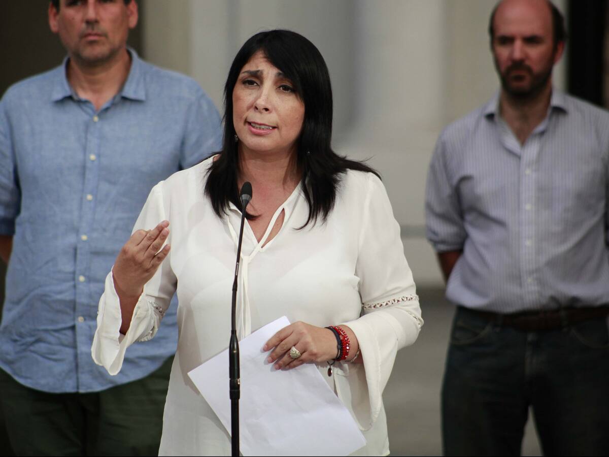 Vocera de Gobierno: «Nosotros somos los primeros en dar un paso al costado, si esto contribuye en algo»