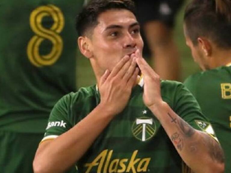 Felipe Mora se someterá a una cirugía en su rodilla y estará alejado de las canchas por los próximos 9 meses