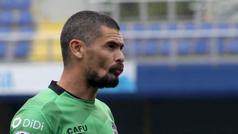 07 DE FEBRERO DE 2021/CONCEPCIONEl portero Matias Cano (c) es expulsado , durante el partido valido por trigsima segunda fecha del Campeonato Nacional AFP PlanVital 2020, entre Universidad de Concepcion y Coquimbo Unido, disputado en el Estadio Ester Roa.
FOTO: DANIEL PINO/AGENCIAUNO