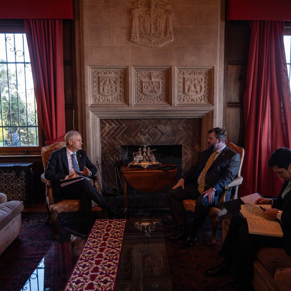 “Agradezco sus propuestas”: Presidente Kast se reúne con bancada del PNL y destaca su respaldo a reformas del Gobierno