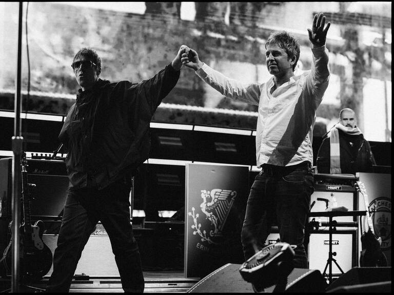 Fue bíblico: Oasis impactó con su liturgia fervorosa en el Estadio Nacional