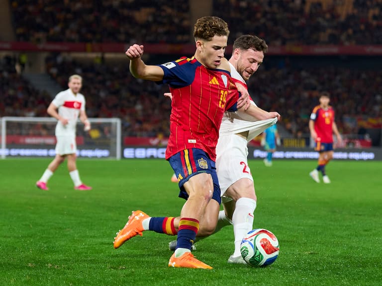 España abrocha su cupo al Mundial 2026, pero sin campaña perfecta