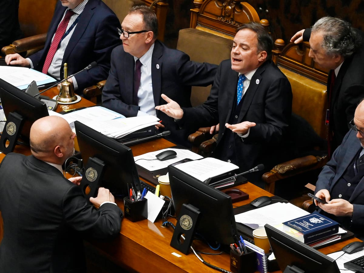 Gobierno anuncia veto a proyecto de doble jornada electoral tras rechazo de multa al voto obligatorio