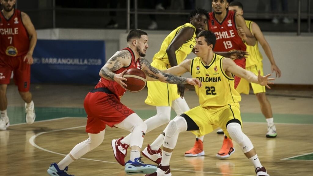 Básquetbol: Chile deja ir la ventaja ante Colombia pero avanza a la última fase clasificatoria al Mundial