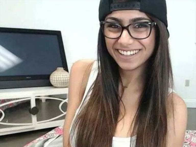 La aplaudida broma de Mia Khalifa sobre un Ferrari y un café