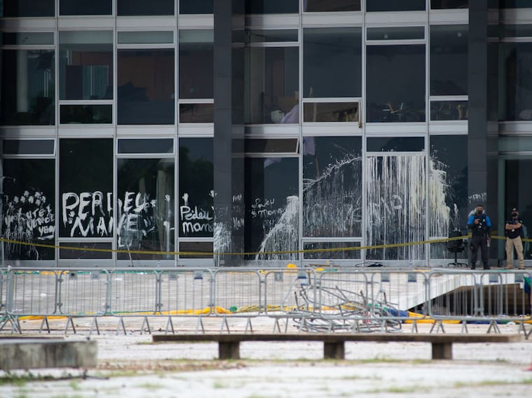 Daños provocados por los grupos de ultraderecha en la capital de Brasil