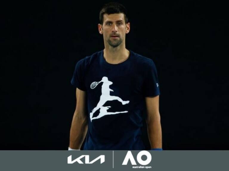 Novak Djokovic será detenido y este domingo tendrá la audiencia que determinará si podrá jugar o no el Abierto de Australia
